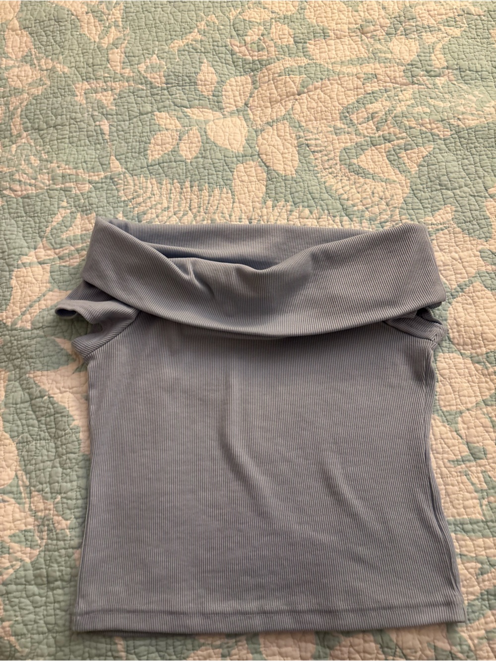 GU Off-Shoulder Ribbed Top in Light Blue - women’s small